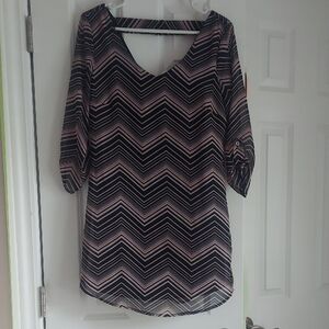 Lily Rose Chevron Long Sleeve Dress - Black and Pink